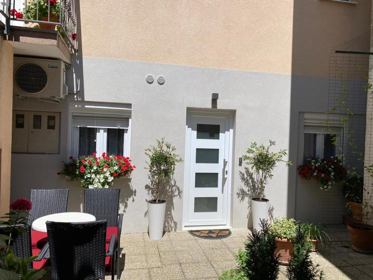 Luxury Apartment Knezovic Sinj Exterior photo